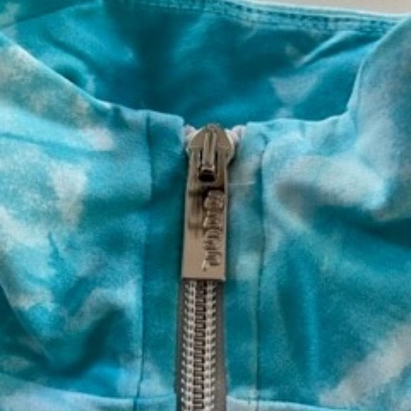 255. Rare Bebe Bundle Sport Set Size Small Tie Dye, Jacket, Sport Bra, Shorts - Picture 3 of 12